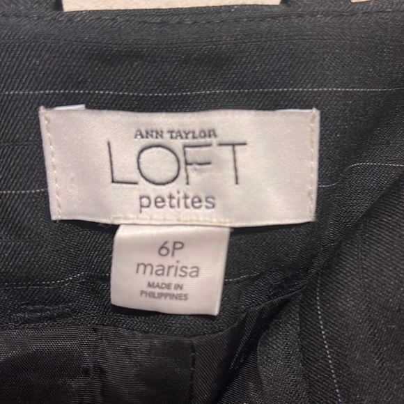 Ann Taylor Marissa pin striped pants size 6 - Picture 9 of 9
